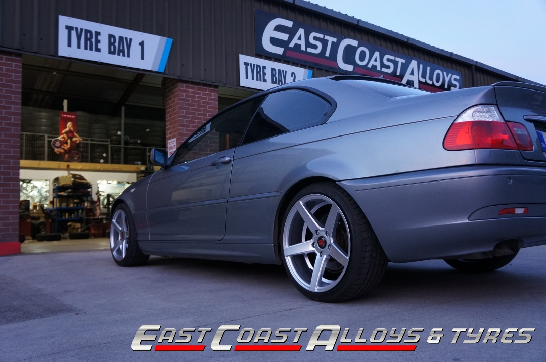 AXE CONCAVE 18" STAGGERED BMW