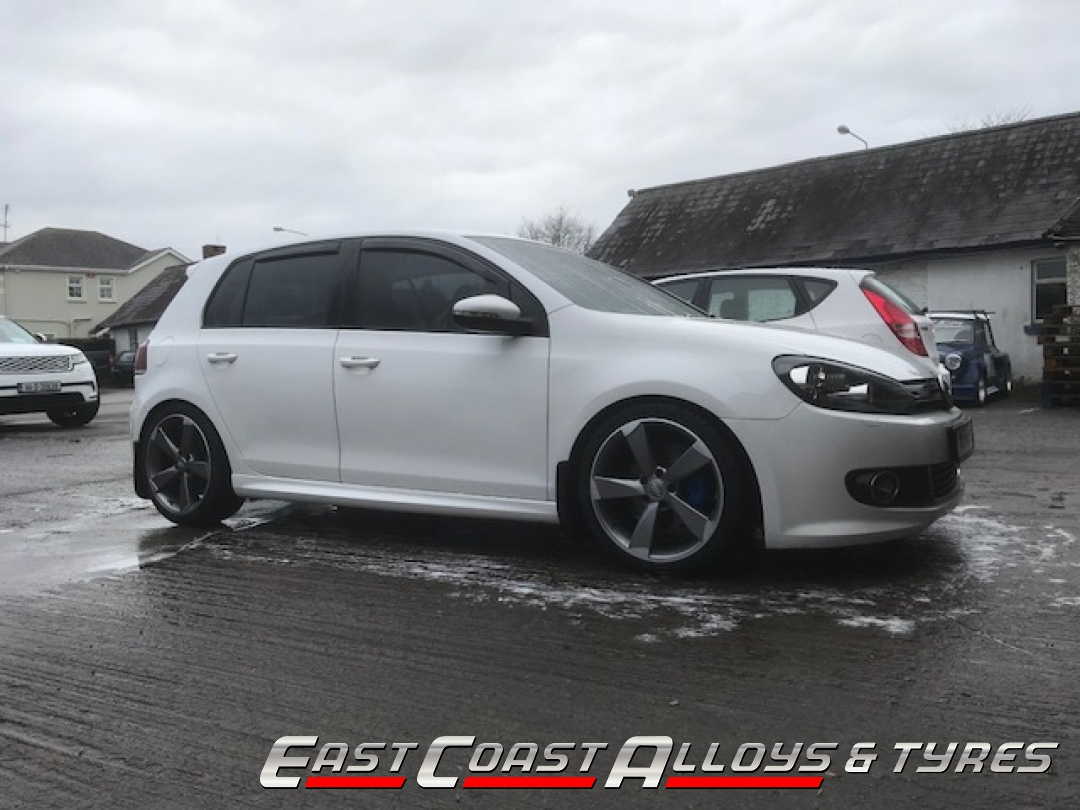 VW Golf with new Kenda Tyres 225/40/18